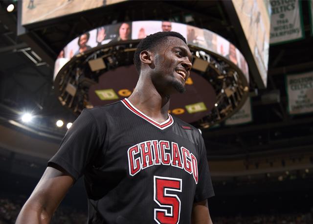 亚洲午夜久久久久久噜噜噜